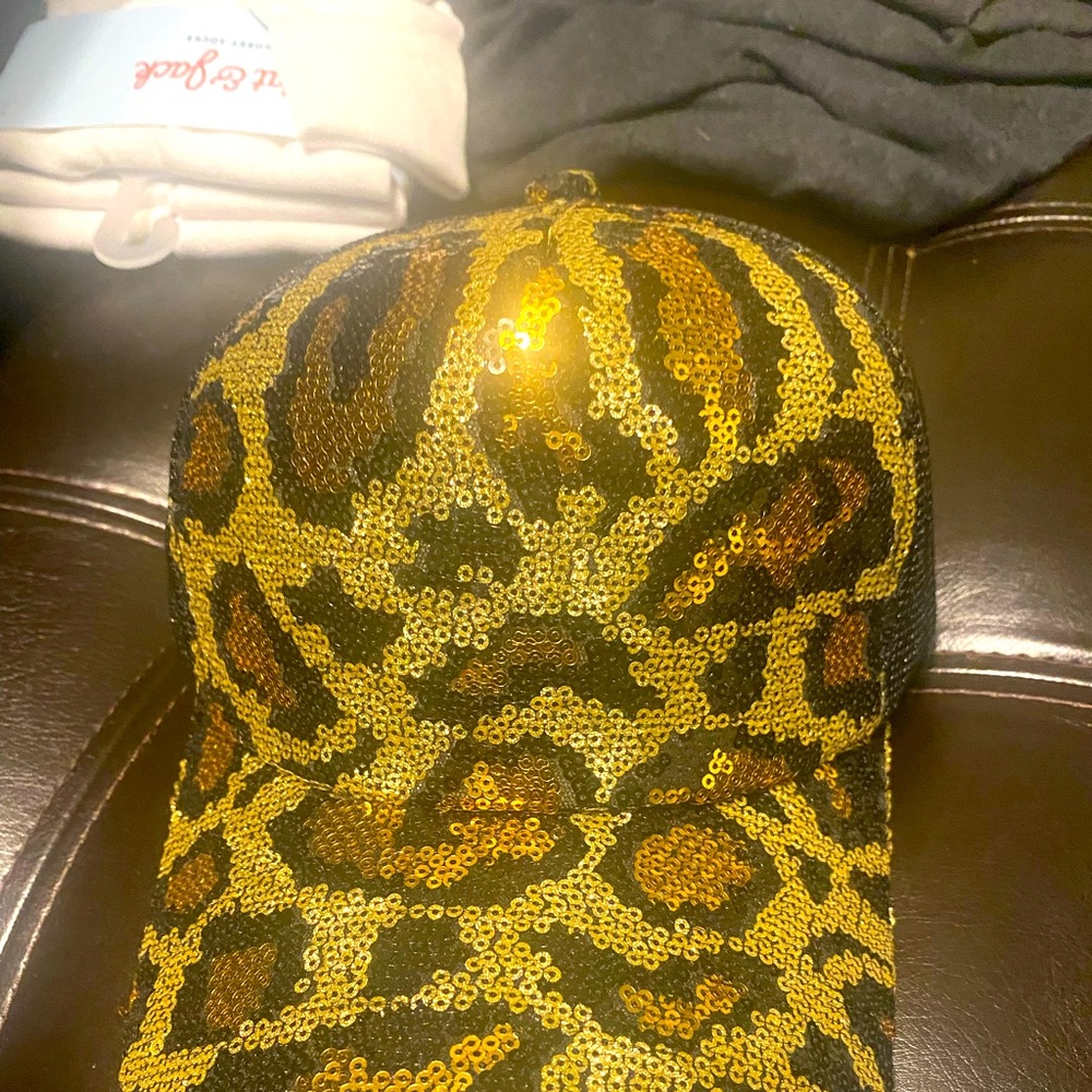 Leopard baseball cap